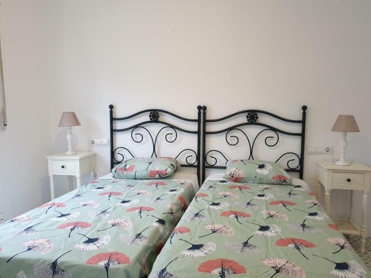 Apartamentos Alma Y Lola Фрихилиана Экстерьер фото